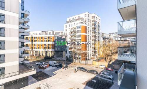 Komfortowe 2 pokoje z balkonem, garaż