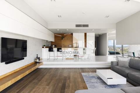 Apartament 33piętro SkyTower 98,20 m2