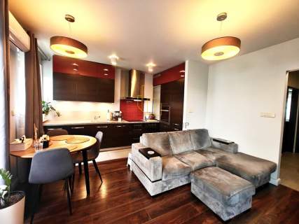 Apartament 3 pok/60m/garaż / komórka /Lux/2010