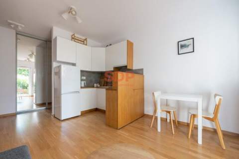 2 pokoje na spokojnym osiedlu taras 20 m2 Oporów