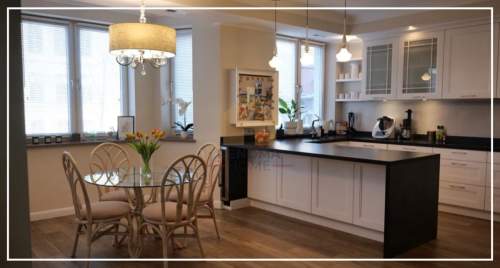 Apartament w centrum/garderoba/2 łazienki/1 piętro