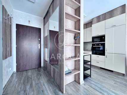 2 pokoje, balkon, garaż, 34 m2, Stawki.