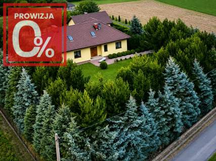 Dom z budynkiem gospodarczym - Lichwin gm. Pleśna