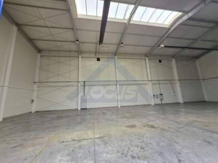 Magazyn z biurem Rampa 250kW TIR A2 / S8