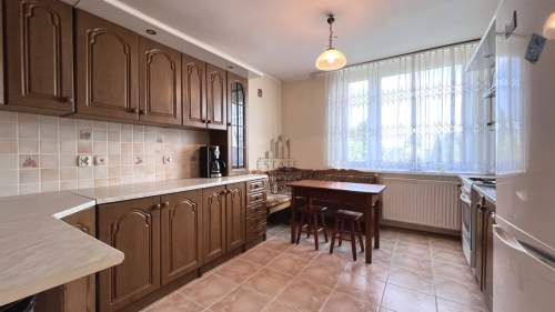 Dom, 5 pokoi, 2 łazienki, balkon, ogród, garaż