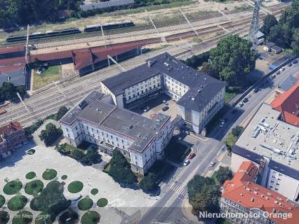 Duża nieruchomość w centrum miasta