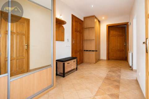 4 pokoje 133m2, 1 piętro blisko Centrum