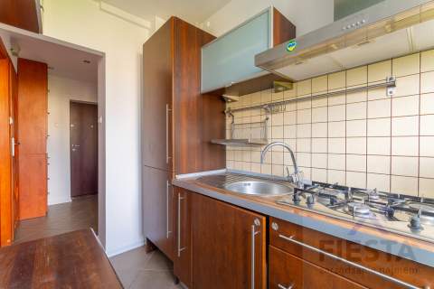 Targówek 37,3 m2 dwa pokoje balkon metro