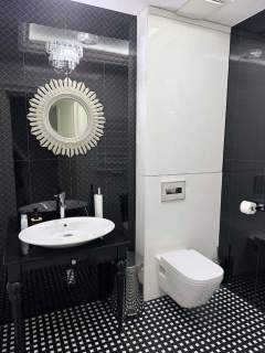 Lokal 55 m Skierniewicka, recepcja, ochrona