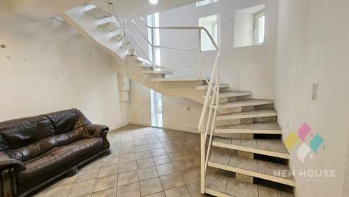 Lokal w D.H Manhattan 110m2 duża witryna/winda