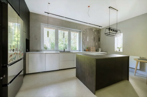 Dom 270m2 i Obiekt Usługowo-Medyczny 450m2 ul. Wycieczkowa