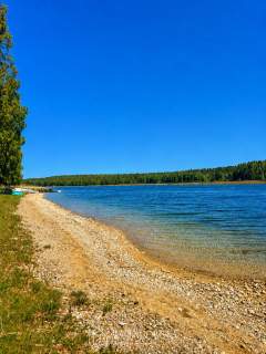 gm. Koczała Działka przy linii brzegowej jeziora