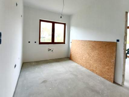 Pośród kaszubskiej zieleni, nad trzema jeziorami