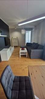 Słoneczny apartament Gdańsk klima deski dębowe