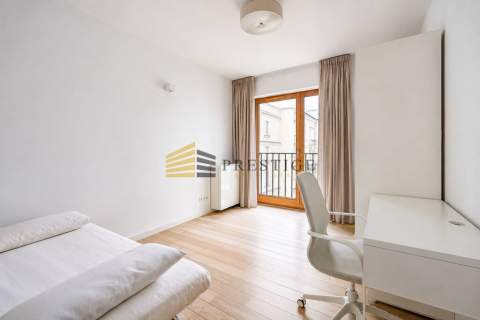 RESTAURA CENTRUM PRESTIŻ WYSOKI STANDARD