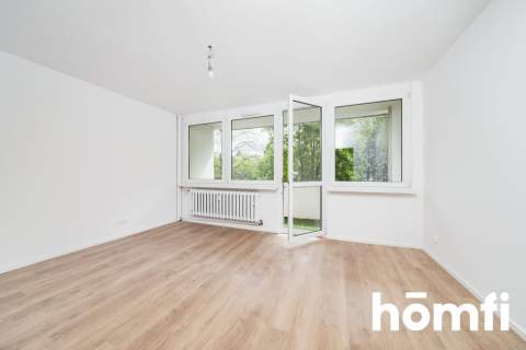 3 pokoje osobna kuchnia duży balkon