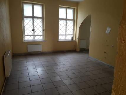 Lokal użytkowy 48m2, z wejściem od ulicy przy przystanku