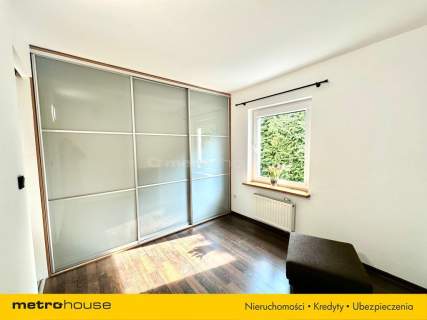 Apartament z dwoma miejscami parkingowymi w cenie