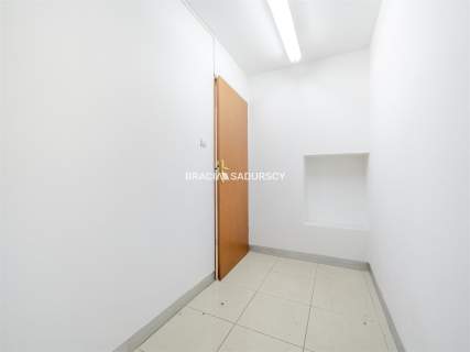 lokal 76m2, Kremerowska przy Karmelickiej