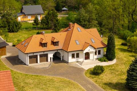 Dom 259m2 -działka 4136m2- Lasów