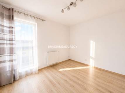 3-pok, balkon, do aranżacji parking, nowe bud.