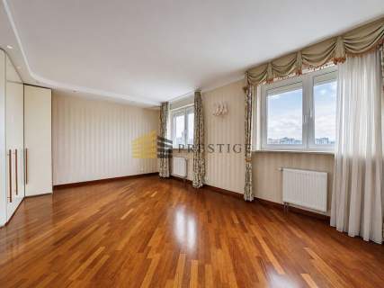 Apartament Nalewki 8