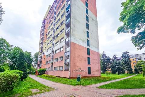 Kawalerka na Bałutach z balkonem i windą