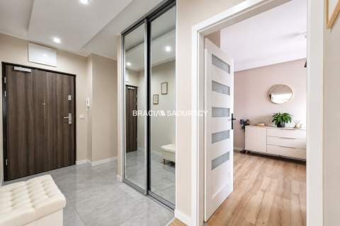 3 pok wysoki standard duży balkon ul. Kantarowicka