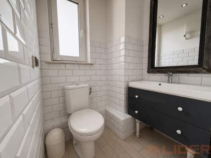 Dwupoziomowe, wyremontowane 53 m 2 balkony