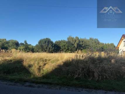 Piękna widokowa działka budowlana w centrum wsi