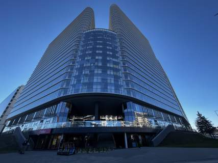 Studio Premium Bliska Wola Tower Widok na Warszawę