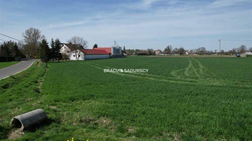 Działka budowlano-usługowa Wezerów, Słomniki