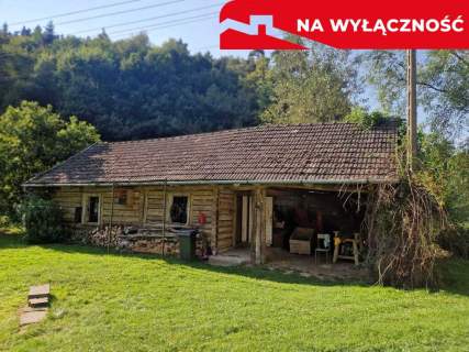 Dom w uroczym zakątku, pośród lasów i górek