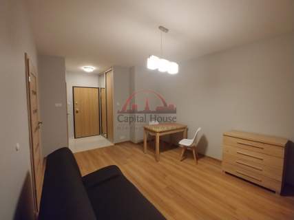 Kawalerka z balkonem, oddzielną kuchnią i garażem