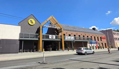 Lokal w nowoczesnym centrum handlowym
