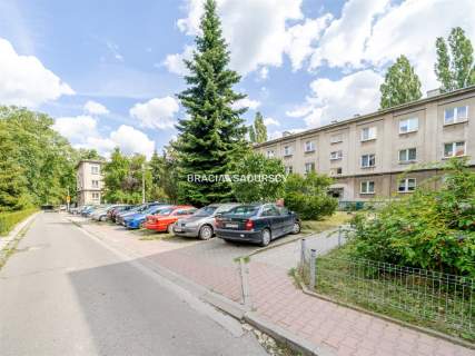 klimatyczne/ 2 pokoje/ po remoncie/ Nowa Huta