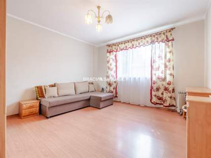 Dom 253m2 działka 10ar podpiwniczony Bieżanów