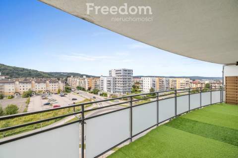 Słoneczne 3 pokoje duży balkon 