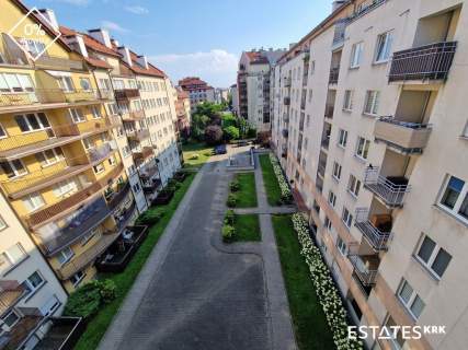 2 pokoje 39 m winda Frycza Modrzewskiego