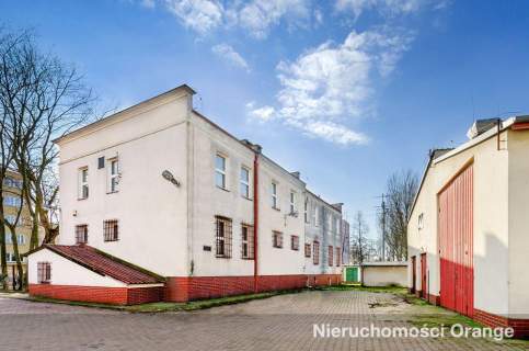 Nieruchomość biurowa z powierzchnią magazynową