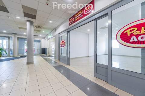Lokal z witryną Galeria Handlowa blisko PKP