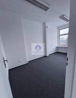 Włochy lokal biurowy 35,20m2 do wynajęcia