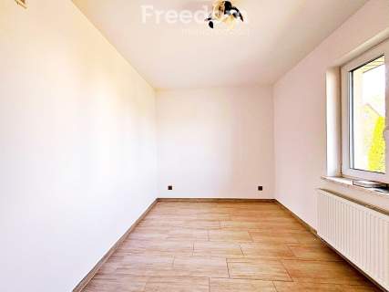 Nowy, parterowy dom poddasze-na działce 1000 m2