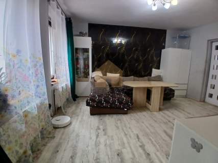 Mieszkanie i i dodatkowe pomieszczenia gospodarcze