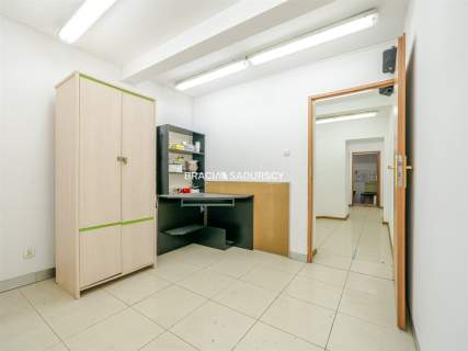 lokal 76m2, Kremerowska przy Karmelickiej