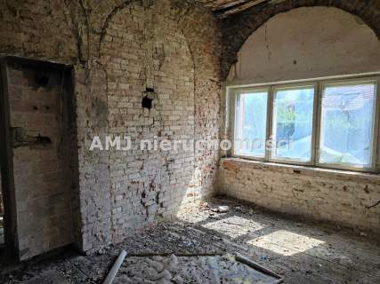 Przedwojenny dom typu willa w Kątach Wrocławskich