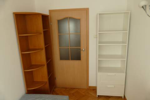 Bardzo ciche 3-pok umeblowane mieszkanie 1 Sierpnia