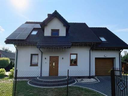 Dom z fotowoltaiką i pięknym ogrodem 1341 m