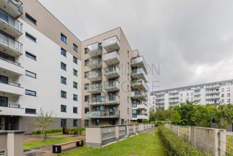 Mieszkanie 2-pokojowe z balkonem ul Kierbedzia W-w