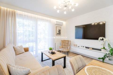 3 pok wysoki standard duży balkon ul. Kantarowicka